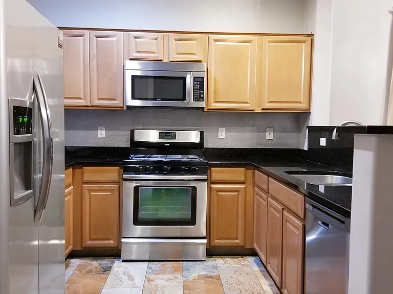 7410 W Darrel Rd — Photo 3