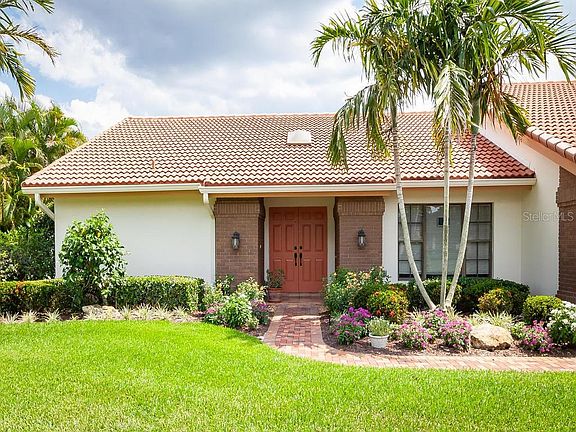 3rd image of 3726 Torrey Pines Way