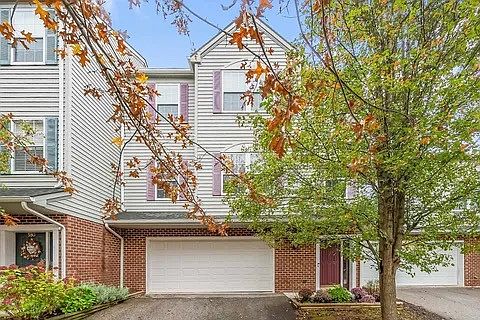 3rd image of 590 Tall Oak Blvd #590