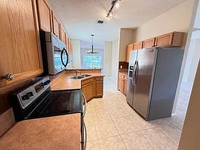 10839 Madison Dr — Photo 23