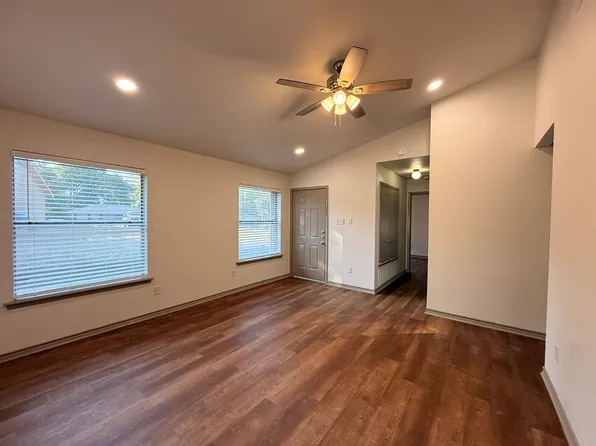 3604 Andrea St, Longview, TX 75604