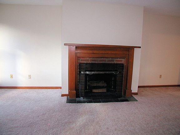 5th image of 17 Mansion Woods Dr #H