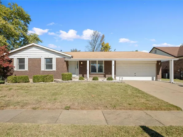 4067 Les Cherbourg Ln, Florissant, MO 63034