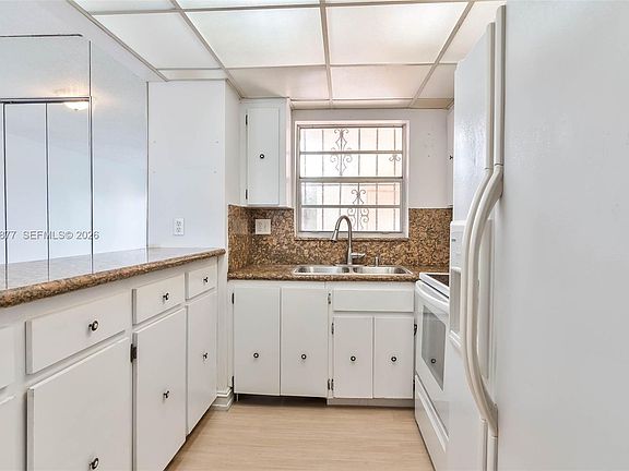 5th image of 8895 Fontainebleau Blvd APT 407