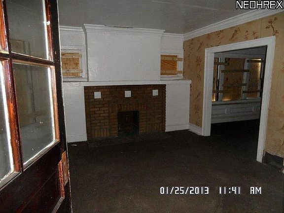3rd image of 14607 Woodworth Ave