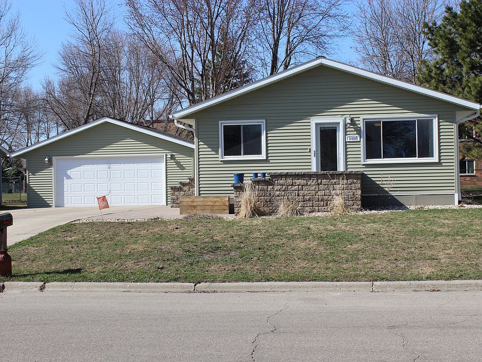 1st image of 1405 Parkside Dr