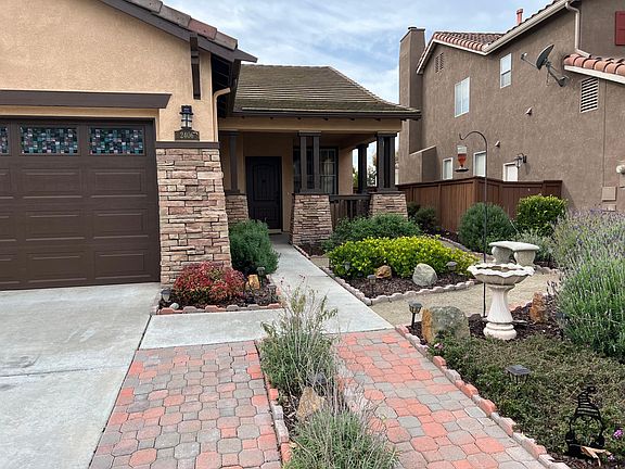 2nd image of 2406 Falcon Valley Dr