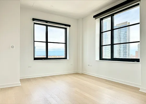 Rented by Greystar | media 1