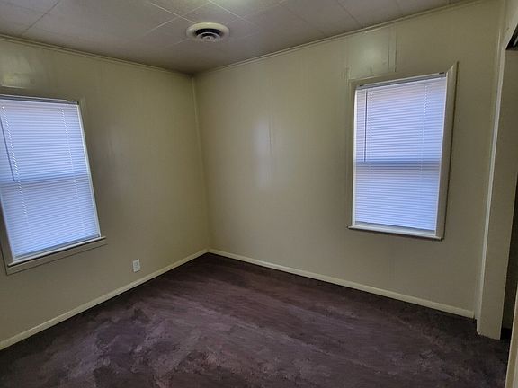 4th image of 2820 Mars Hill St