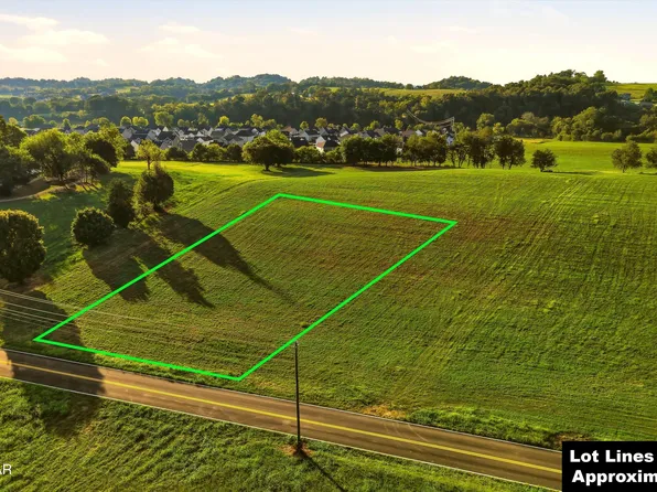5 McCleary Rd, Sevierville, TN 37876