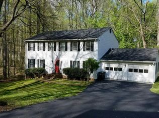 12226 Tall Pines Ct, Fairfax, VA 22030