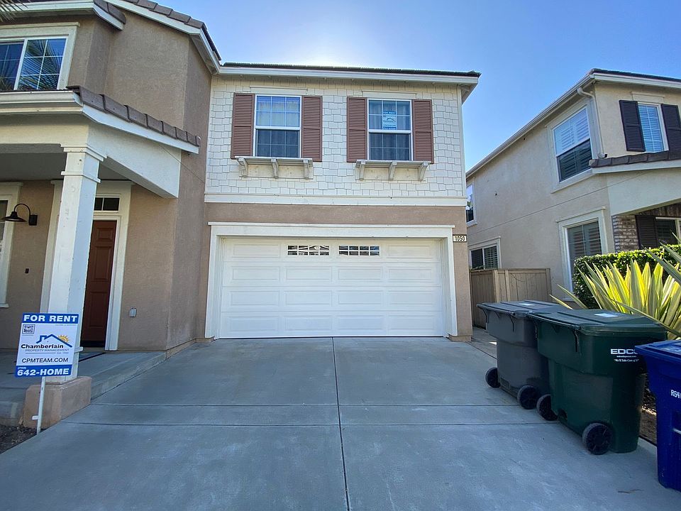 1st image of 1050 Woodcrest Ln