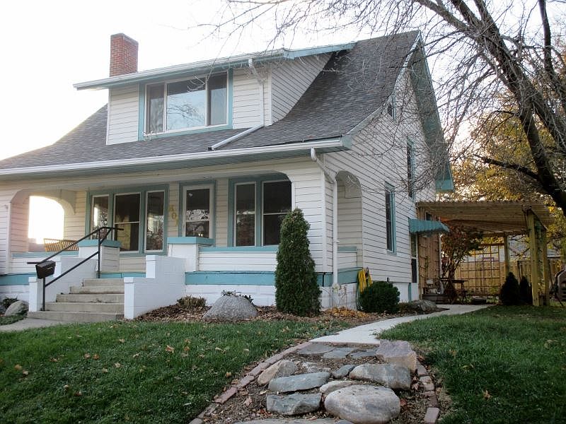 1st image of 401 N Martha St