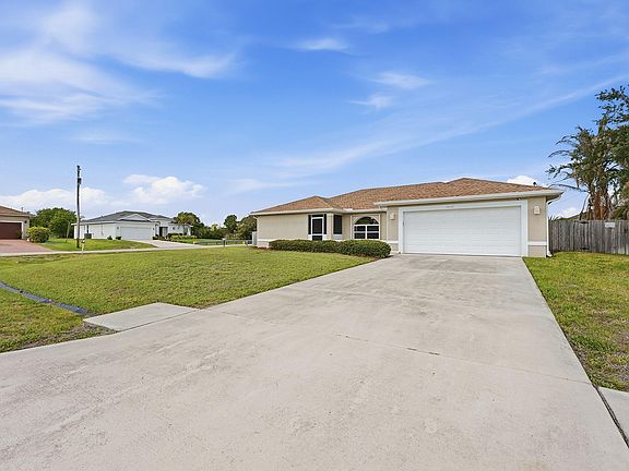 3rd image of 4448 SW Verink Street