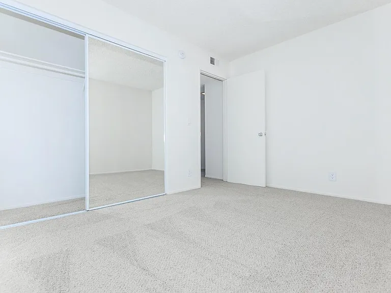 Ridgewood Village Apartment Homes — Photo 60