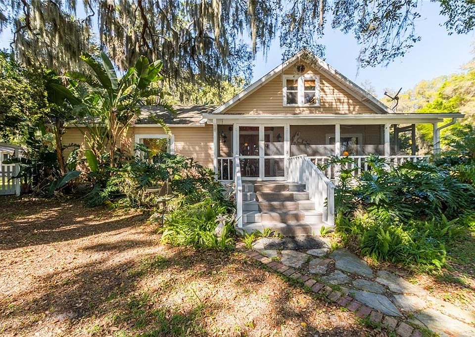 1st image of 39445 Golden Gem Dr