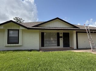 10830 Overlea Dr, Houston, TX 77089