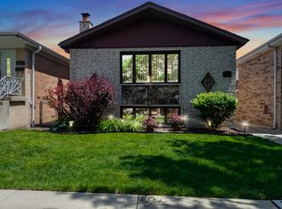4563 N Merrimac Ave, Chicago, IL 60630