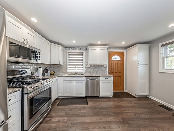 4th image of 8845 S Kostner Ave #0