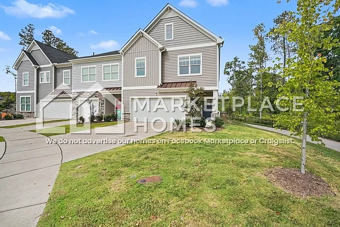 3 bed, 2.5 bath, 2016 sqft, $2,177 — Photo 4