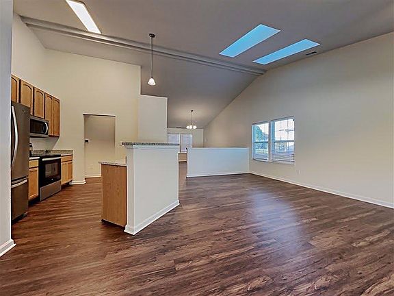 4th image of 6853 Emerald Bay Ln