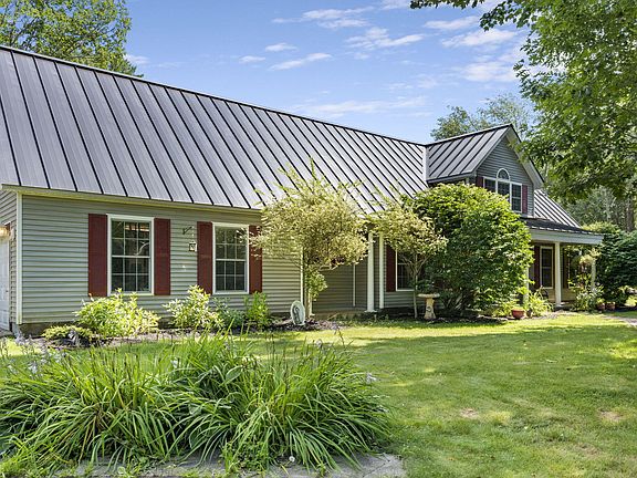 3rd image of 5 Knoll Avenue