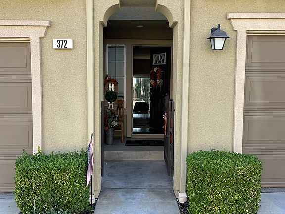 2nd image of 372 Marble Arch Ave