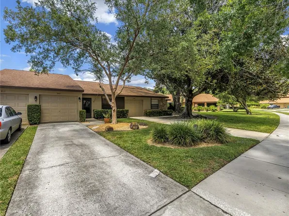 9701 Lake Seminole Dr E, Largo, FL 33773