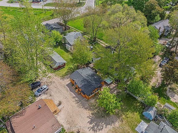 5th image of 12221 Lakeshore Rd
