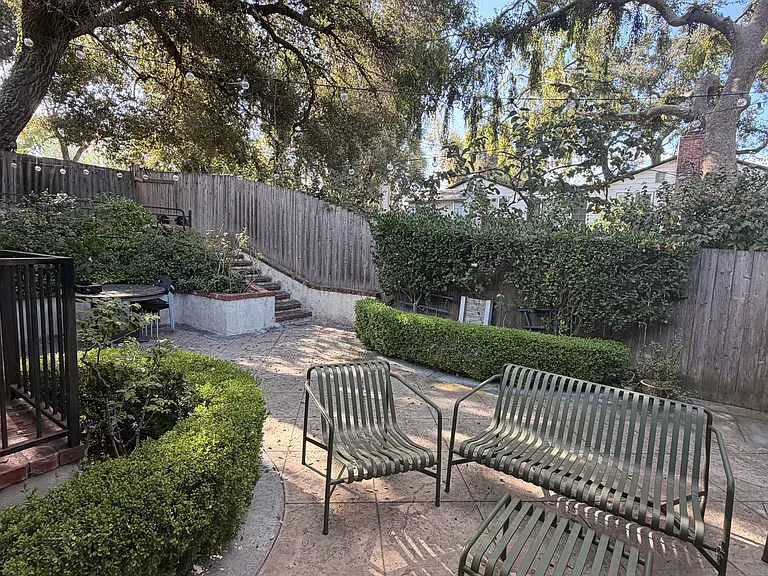 4650 Crown Ave — Photo 25