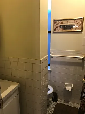 Rented by Salon Realty Corp | media 18