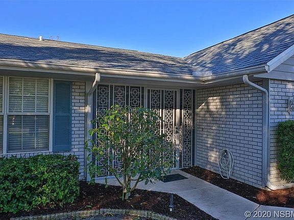 3rd image of 61 Lake Fairgreen Cir