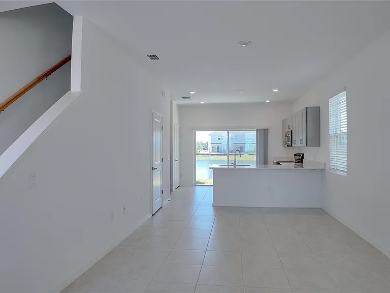 3191 Skyline Loop — Photo 2