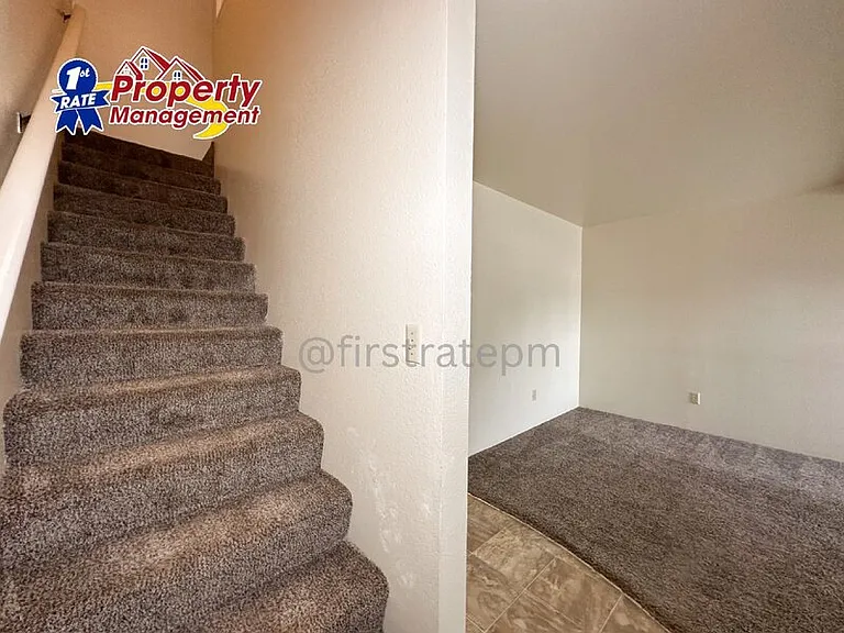 Bond Apartments — Photo 58
