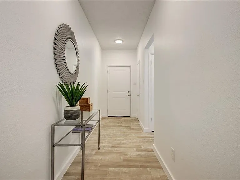 1502 Mayapple St — Photo 3