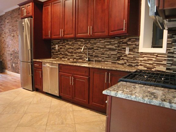 2nd image of 346 Gates Ave APT 1C