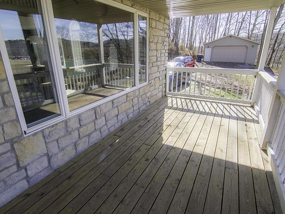 4th image of 9 Hillandale Dr