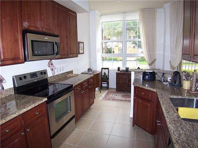 1st image of 3001 NE 185th St APT 128
