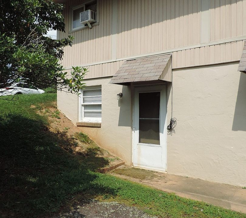 1st image of 109 Forest Lake Ln Unit C