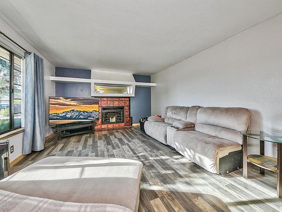 5th image of 10470 Palm Desert Ct