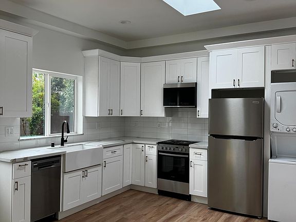 2nd image of 3355 1/2 Atwater Ave
