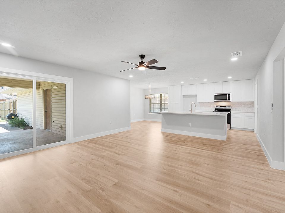 1st image of 2322 Club Meadow Dr