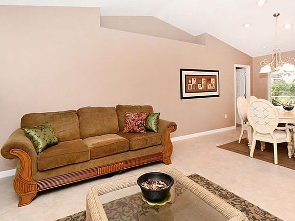 4th image of 8248 Shadow Pine Way