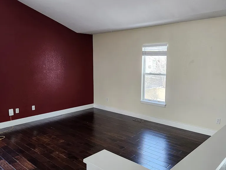 813 Arrowood St — Photo 7