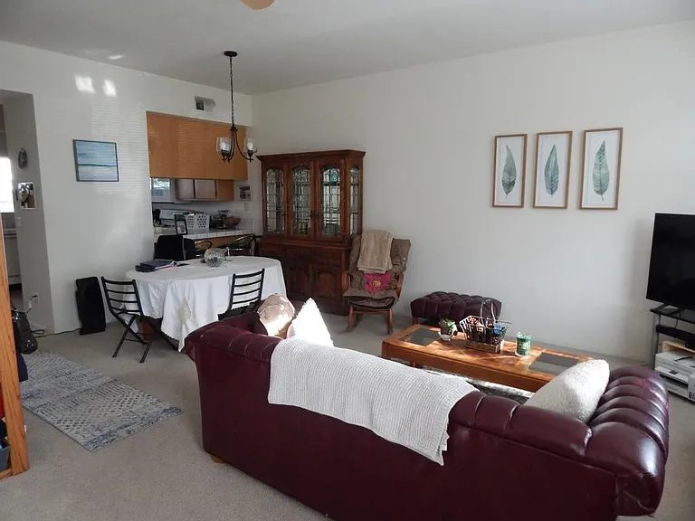 3141 Woods Cir — Photo 7