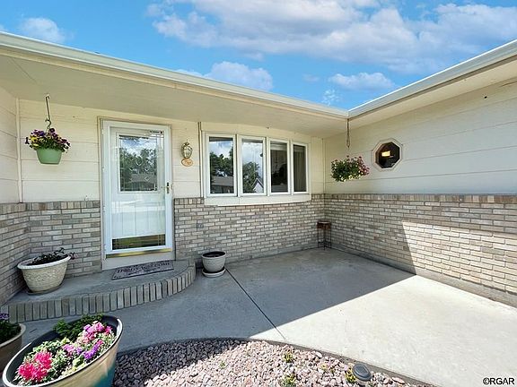 5th image of 2930 Countryside Ct