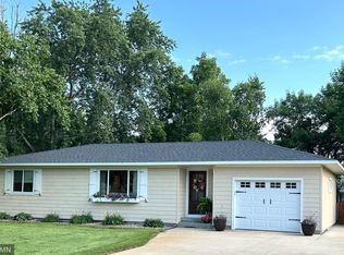 1904 Parkview Rd NE, Alexandria, MN 56308