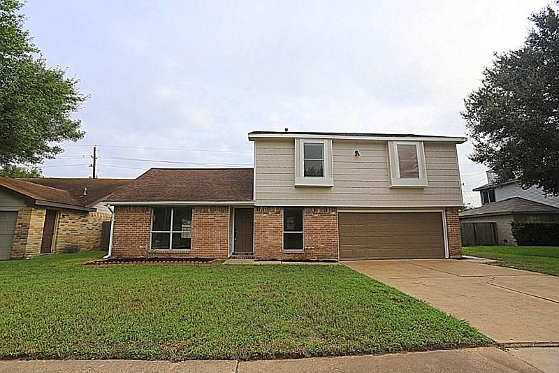 1st image of 20126 Smithfield Crossing Ln