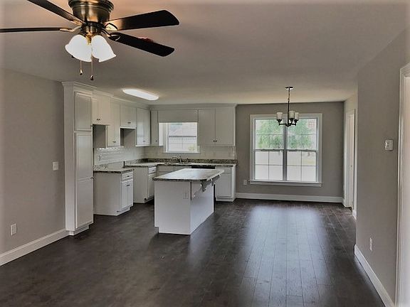 2nd image of 11786 Finch Ave W