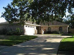 1st image of 16418 Havenhurst Dr
